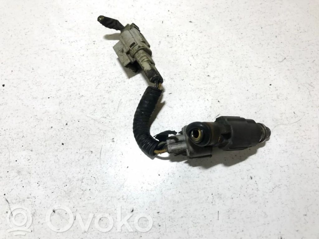 Subaru Legacy Injector combustibil 
