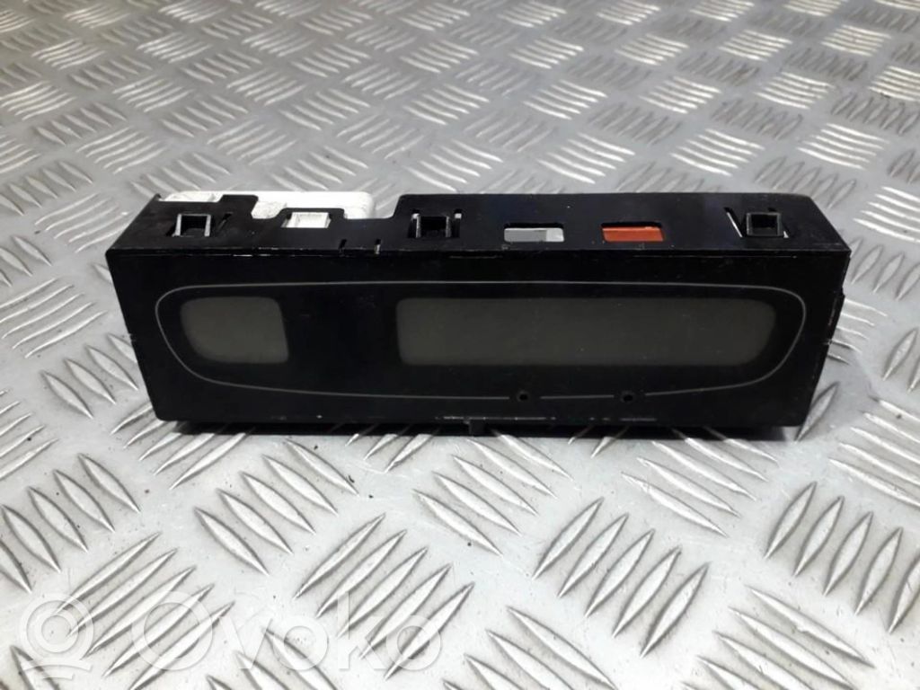 Monitor / wyświetlacz / ekran   P8200361582A,NS0356762S,NS0356762S,NS0356762S,P8200361582A