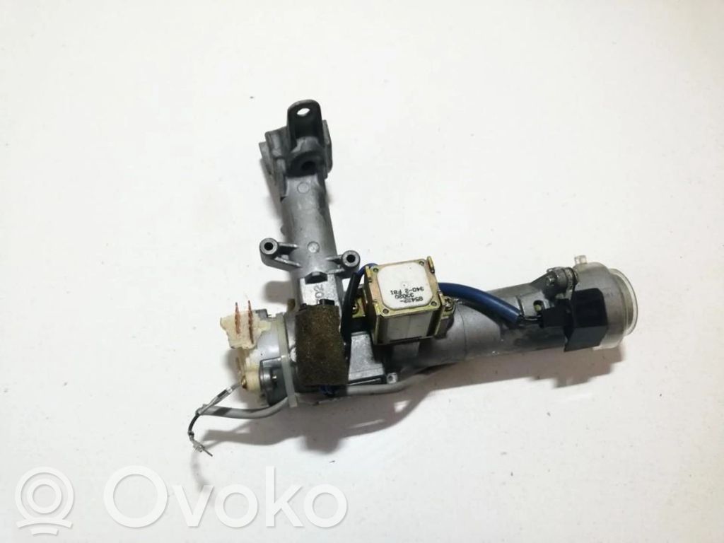 Toyota Camry Virtalukon kytkin 