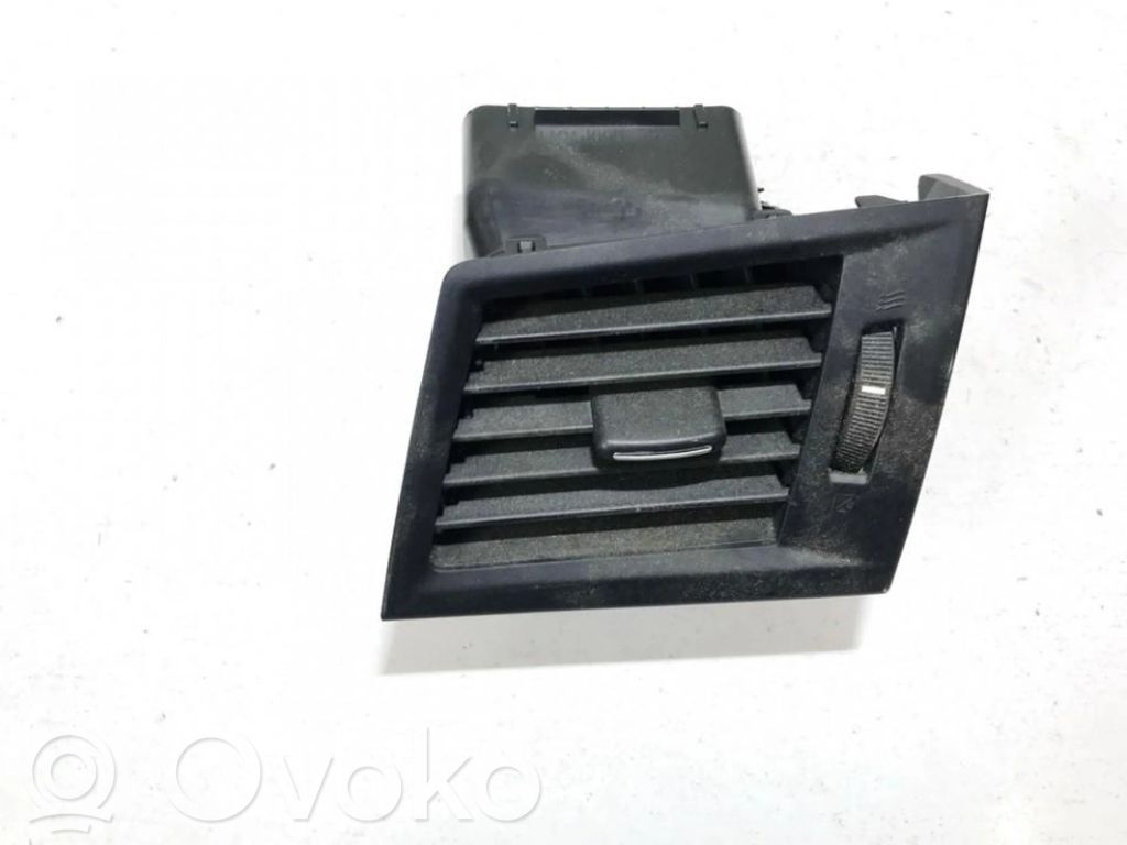 Subaru Legacy Griglia di ventilazione centrale cruscotto