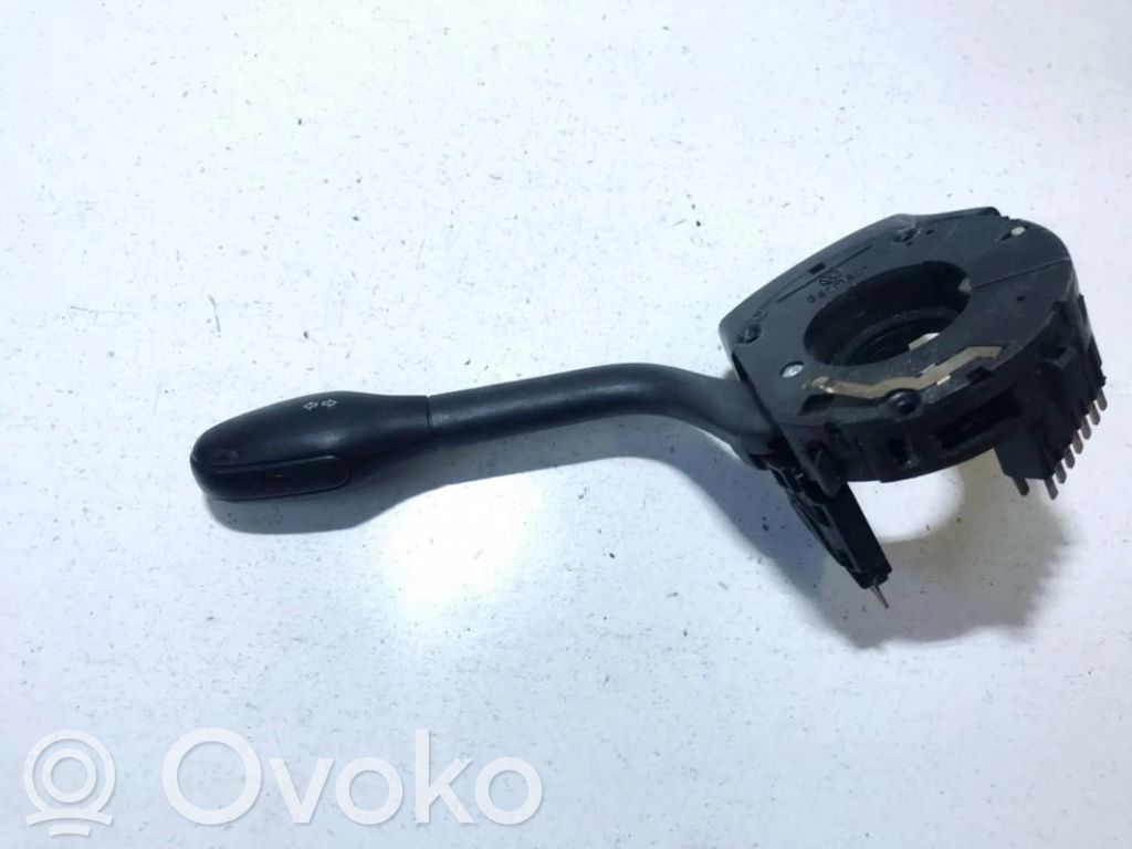 Volkswagen Golf III Manetă semnalizator 