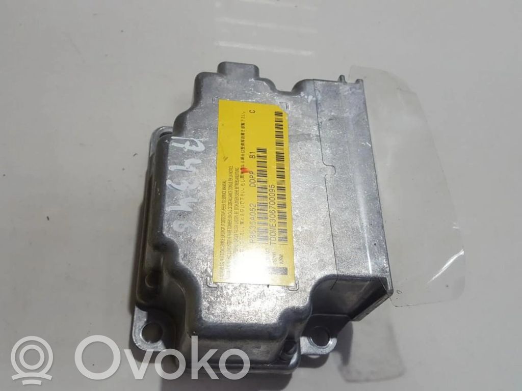 Mitsubishi Outlander Unidad de control/módulo del Airbag 