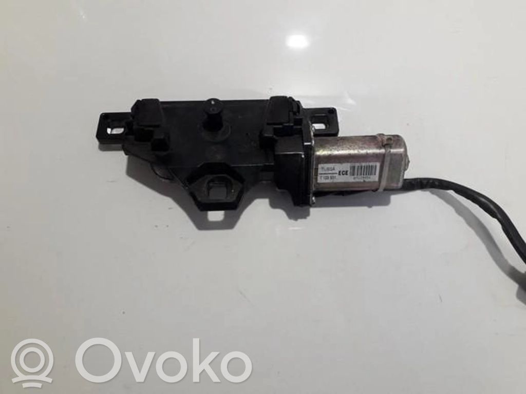 BMW 5 E39 Încuietoare portbagaj 