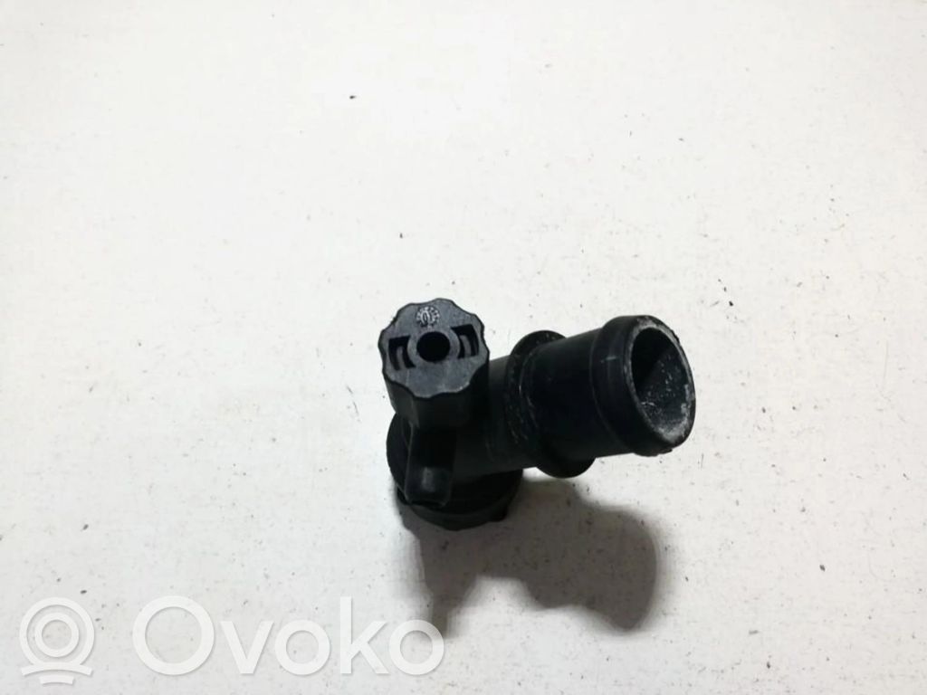 Volkswagen Golf IV Przewód / Wąż chłodnicy 
