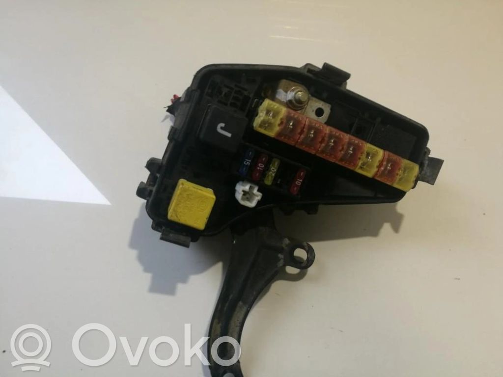 Volvo S70  V70  V70 XC Skrzynka bezpieczników / Komplet 