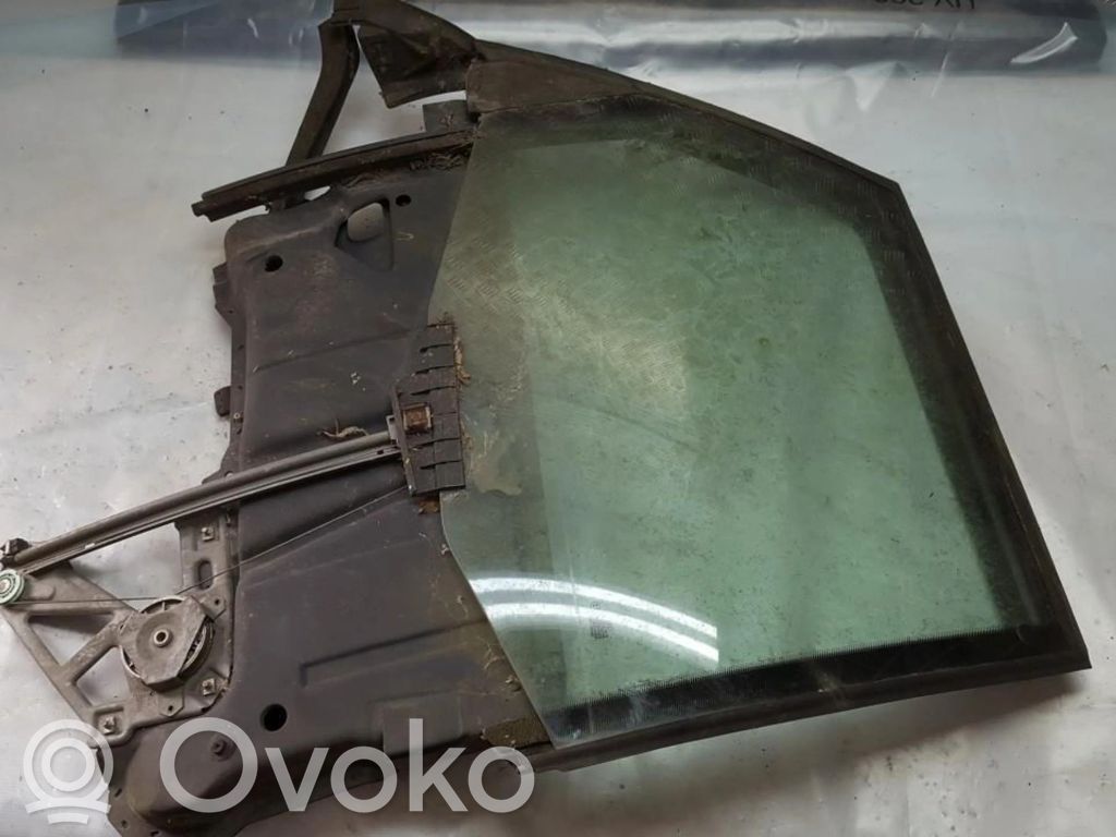 Audi A6 S6 C4 4A Regulador con motor de la ventanilla de la puerta corredera 