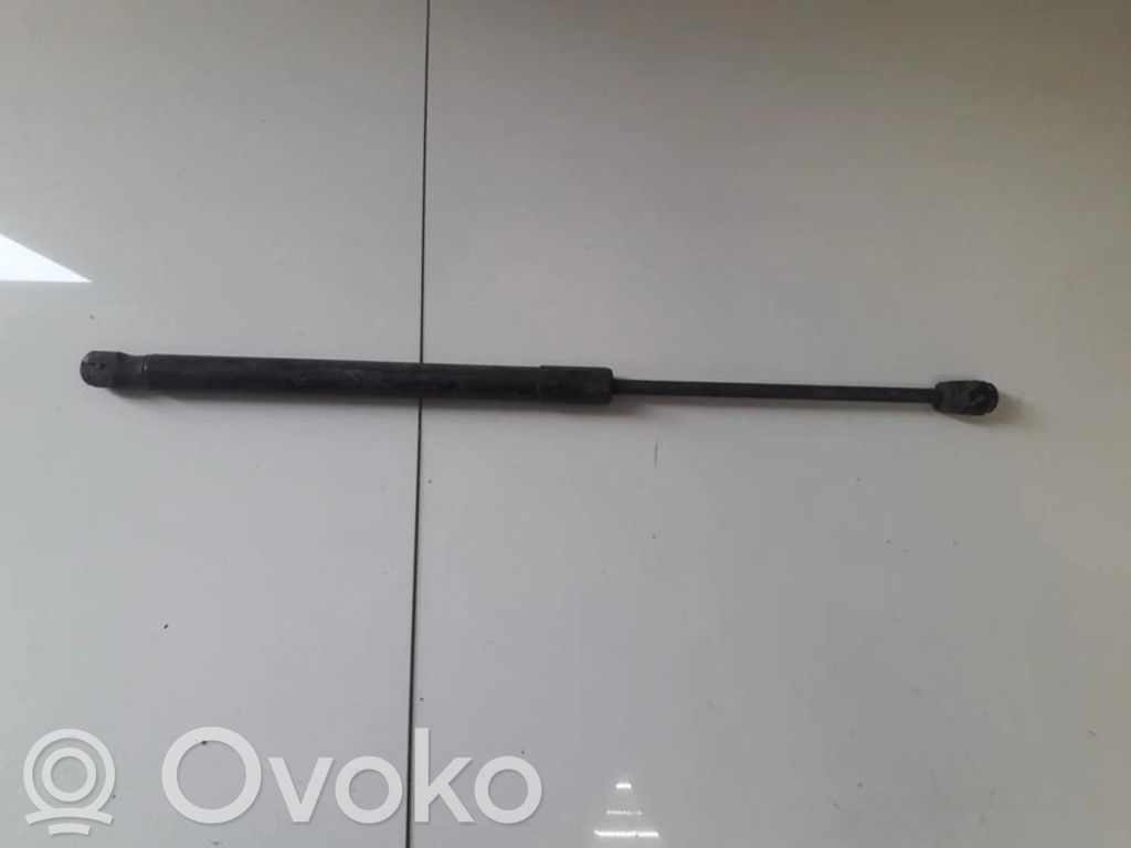 Suzuki Swift Cultus Amortyzator klapy tylnej bagażnika 