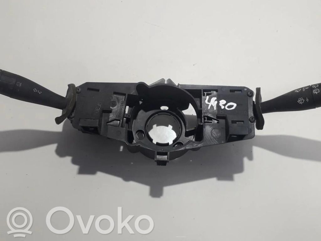 Peugeot 206 Leva/interruttore dell’indicatore di direzione e tergicristallo 