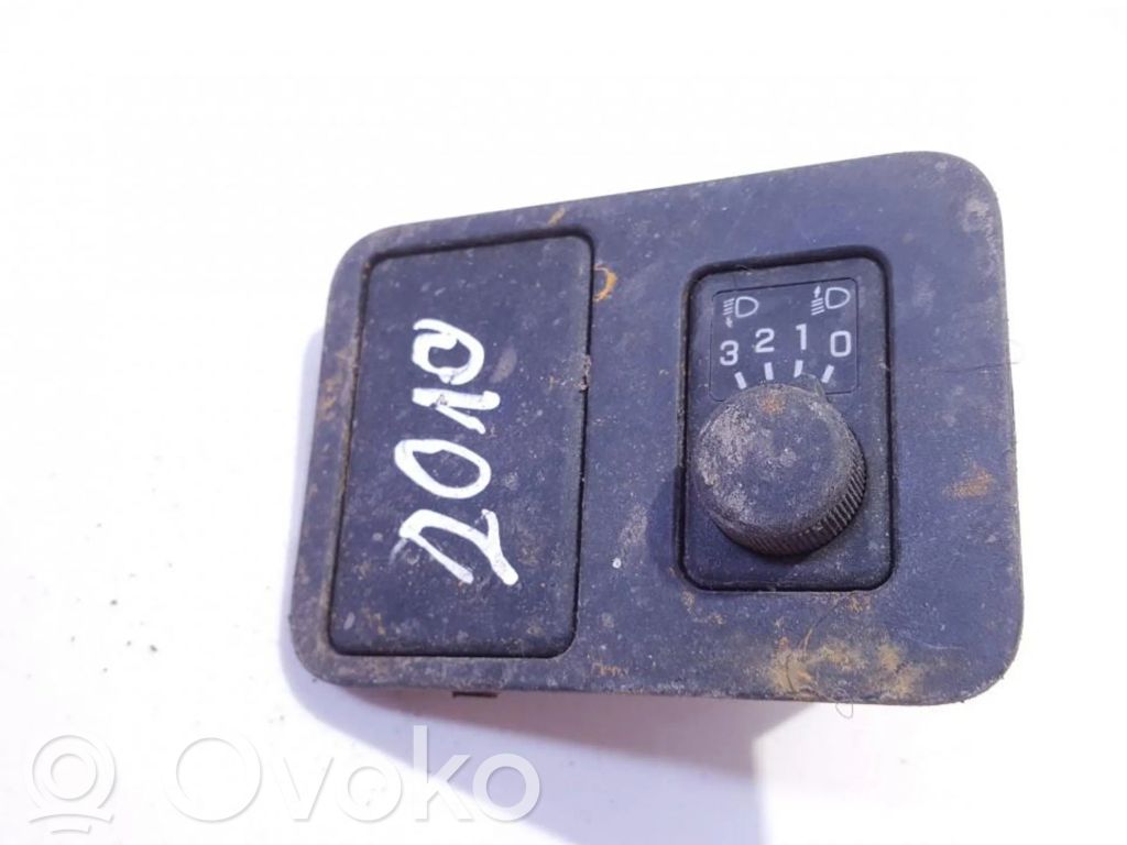 Nissan Almera N16 Comutator control nivel faruri 