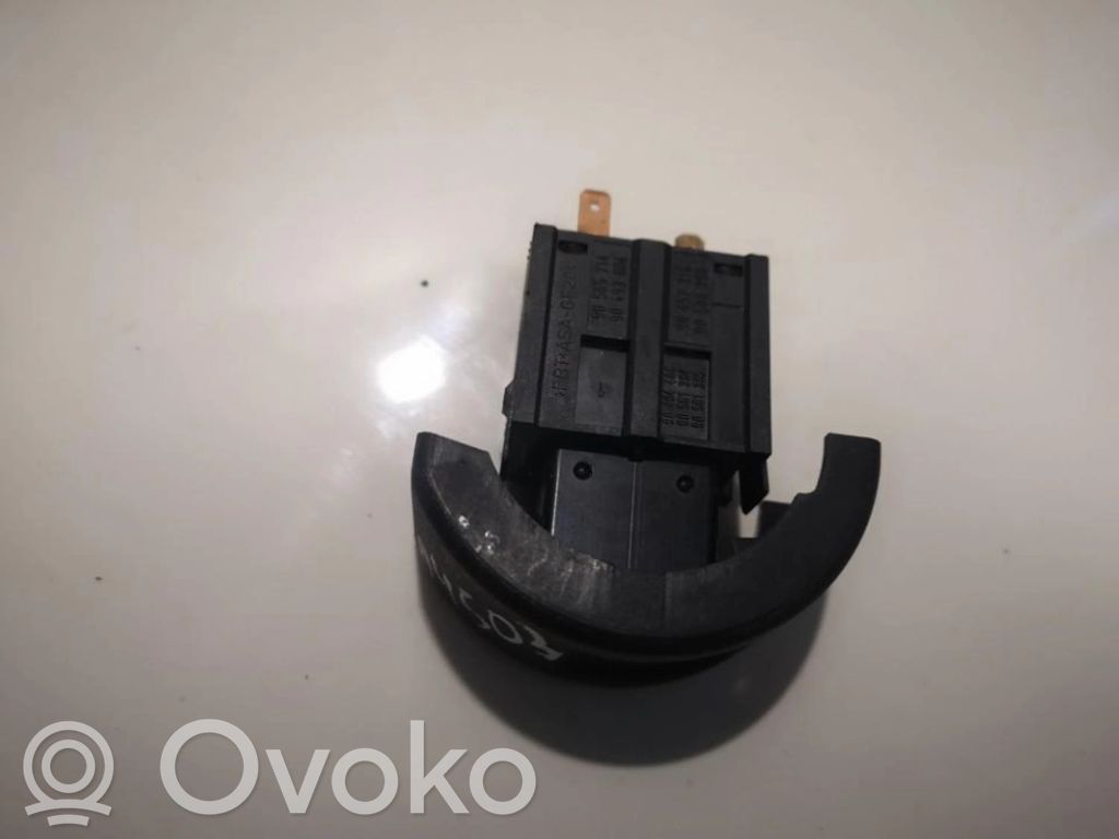 Opel Astra G Comutator lumini pericol 