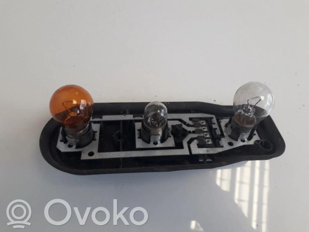 BMW 5 E39 Portalampada fanale posteriore 
