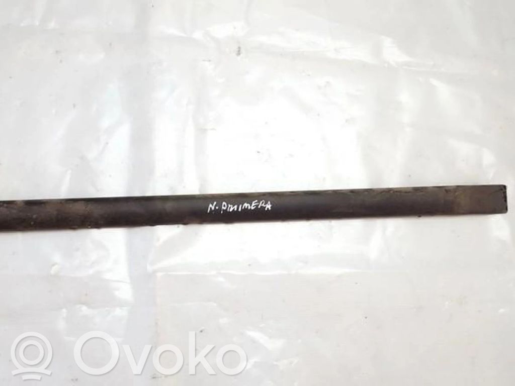 Nissan Primera Rivestimento portiera posteriore (modanatura) 