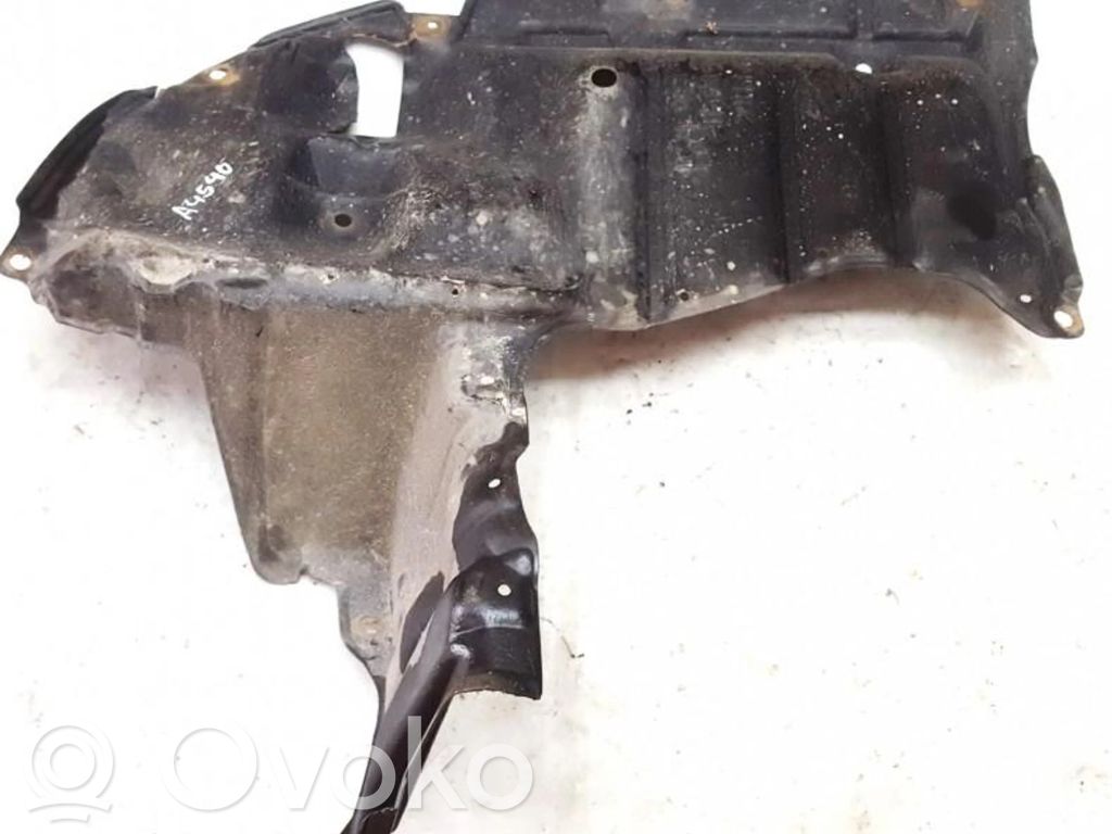 Toyota Avensis T220 Cache de protection sous moteur