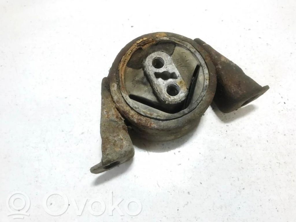 Ford Mondeo MK II Engine mount bracket 