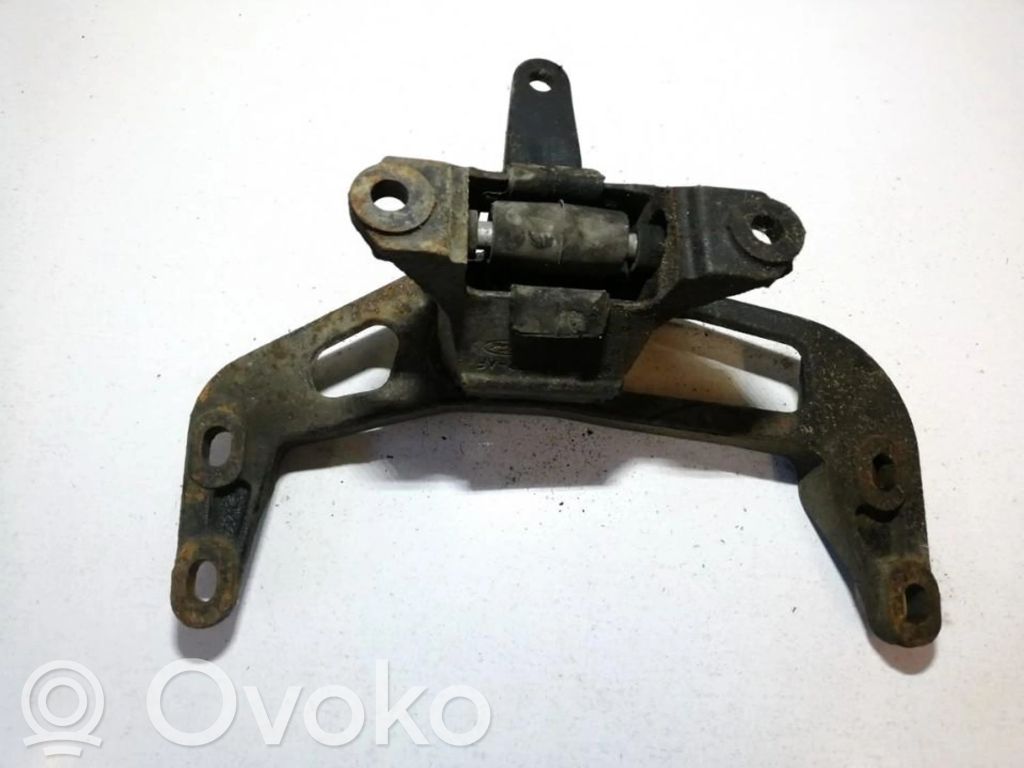 Ford Mondeo MK I Engine mount bracket 
