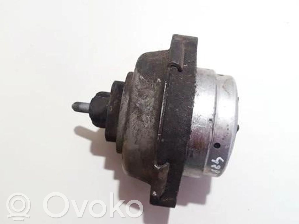 Engine mount bracket   675844402,675844402,44402,6758,675844402