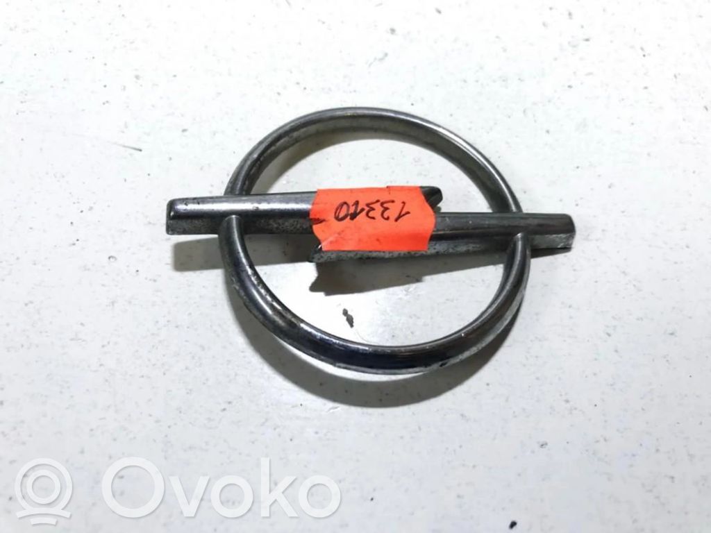 Opel Vectra B Emblemat / Znaczek 
