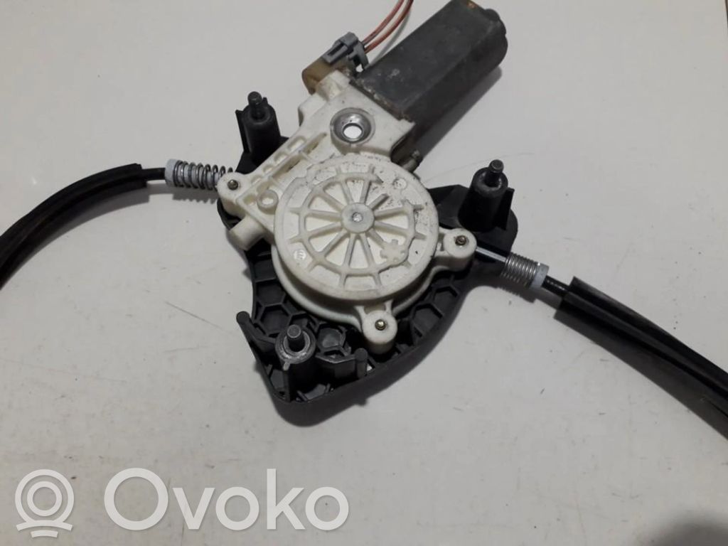 Renault Clio II Motor del regulador de la ventanilla de la puerta delantera 