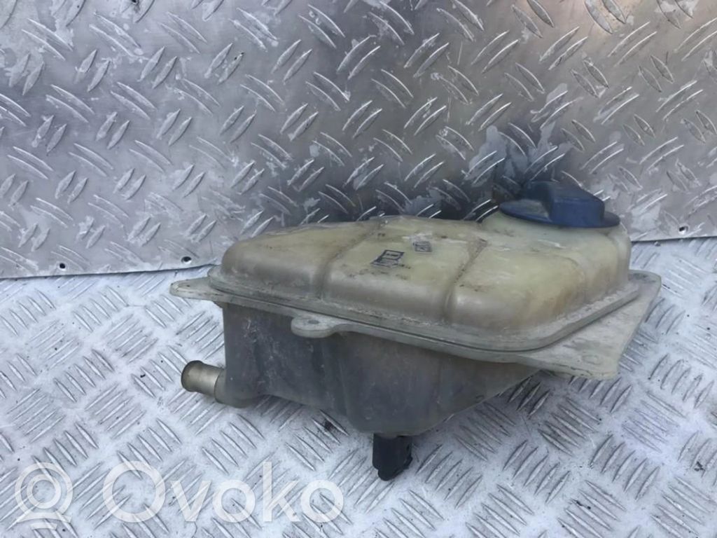 Audi A4 S4 B5 8D Vas expansiune/rezervor lichid de răcire 