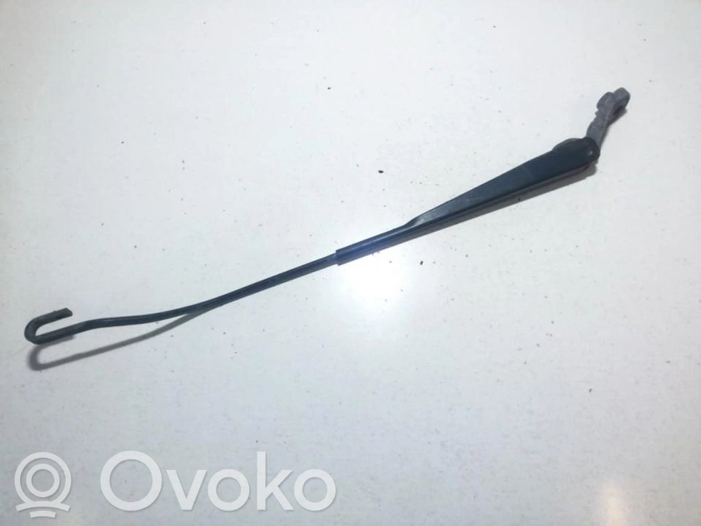 Renault Megane I Brazo del limpiaparabrisas delantero 