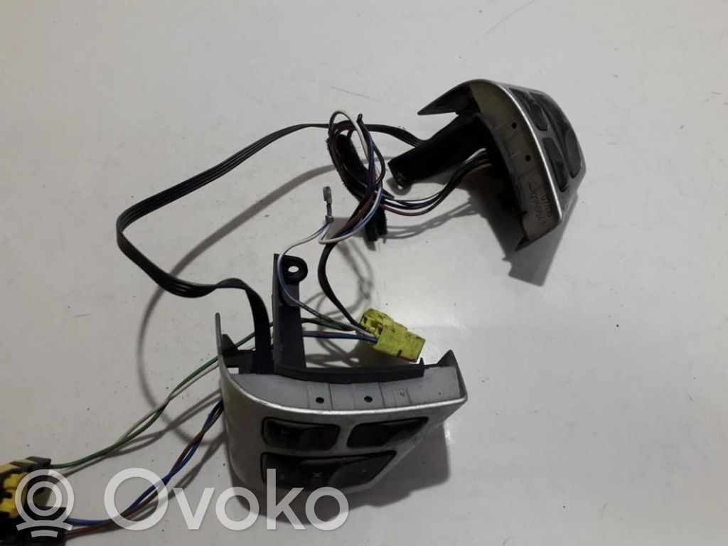 Saab 9-3 Ver1 Boutons / interrupteurs volant 