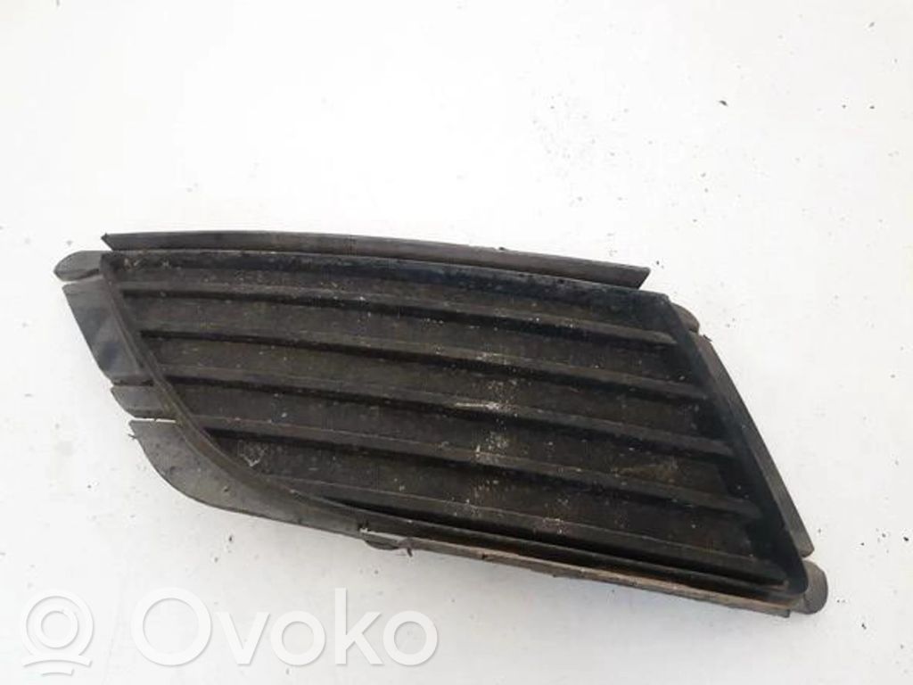 Opel Corsa C Kratka dolna zderzaka przedniego 