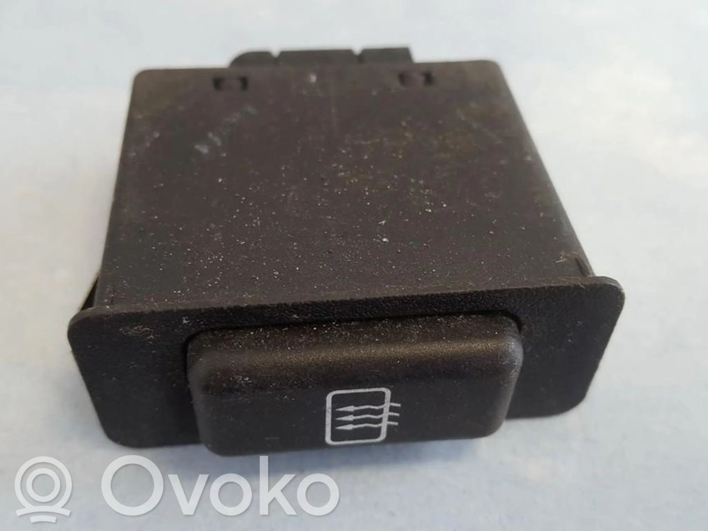 BMW 5 E34 Przycisk / Przełącznik ogrzewania szyby przedniej / czołowej 