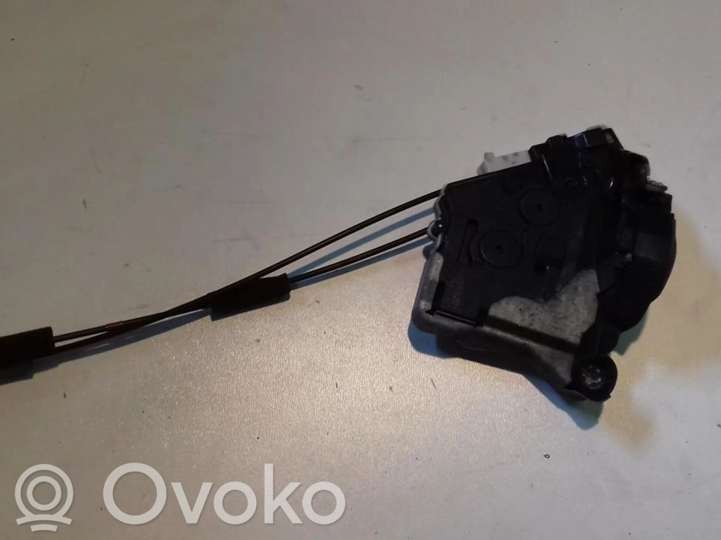 Etuoven lukko