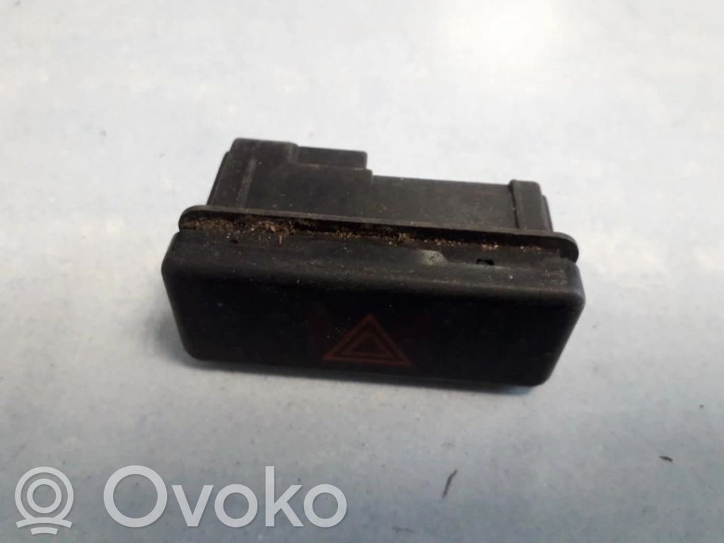 Botón interruptor de luz de peligro   8350947,8350947