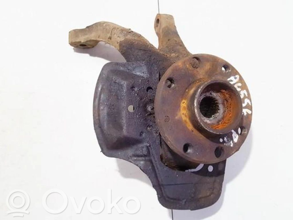 Front wheel hub