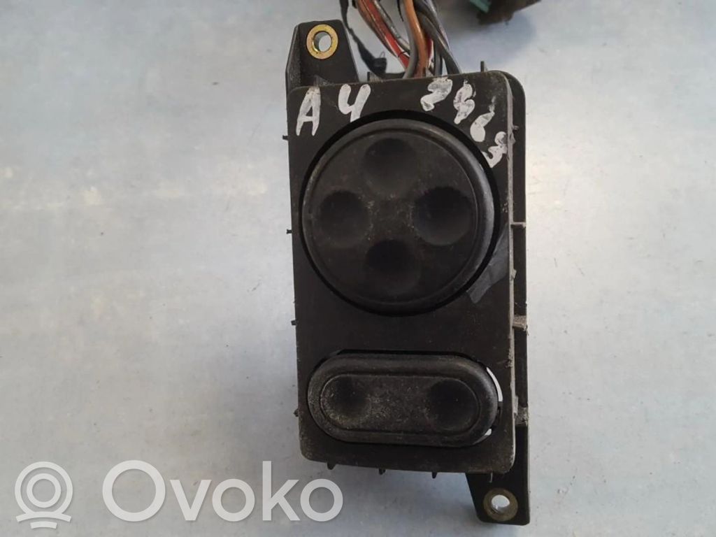 Interruttore di controllo del sedile   4D0959777A,4D0959777A