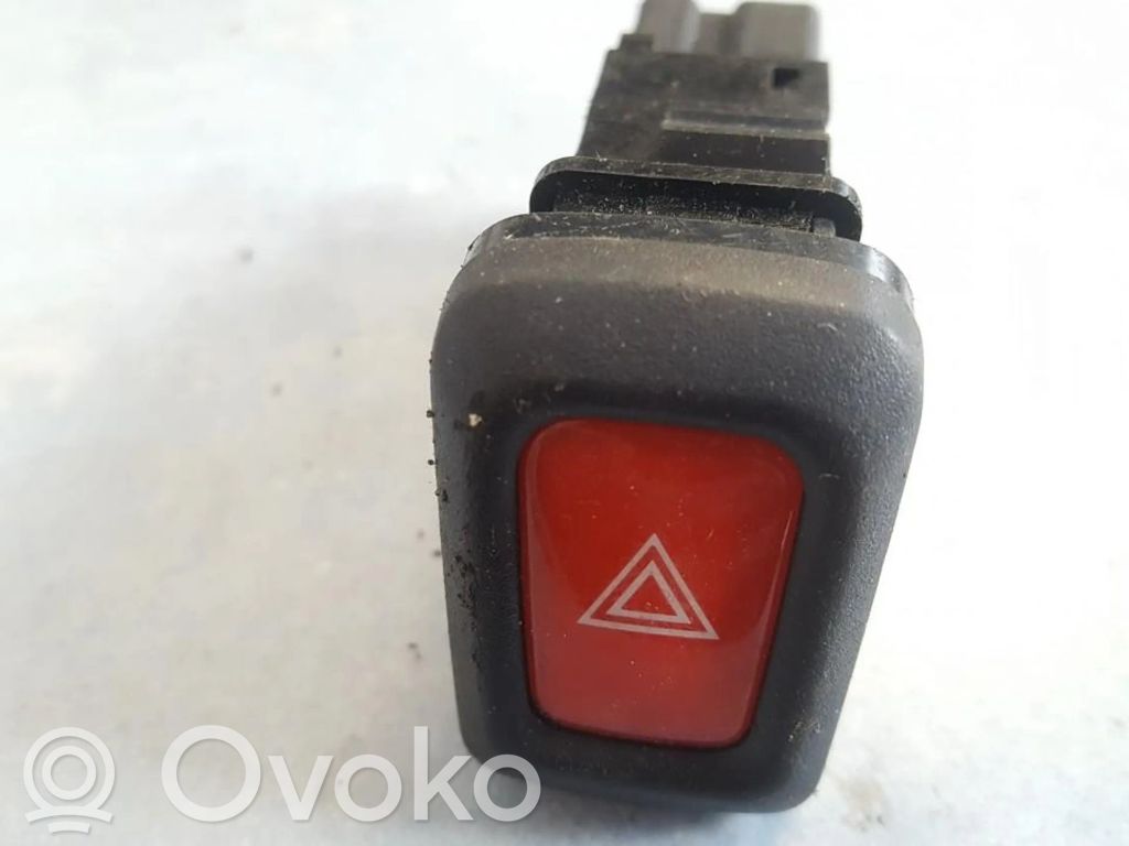 Botón interruptor de luz de peligro   NILES06016,NILES06016