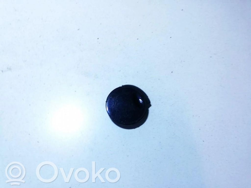 Opel Corsa C Capac orificiu tractare față 