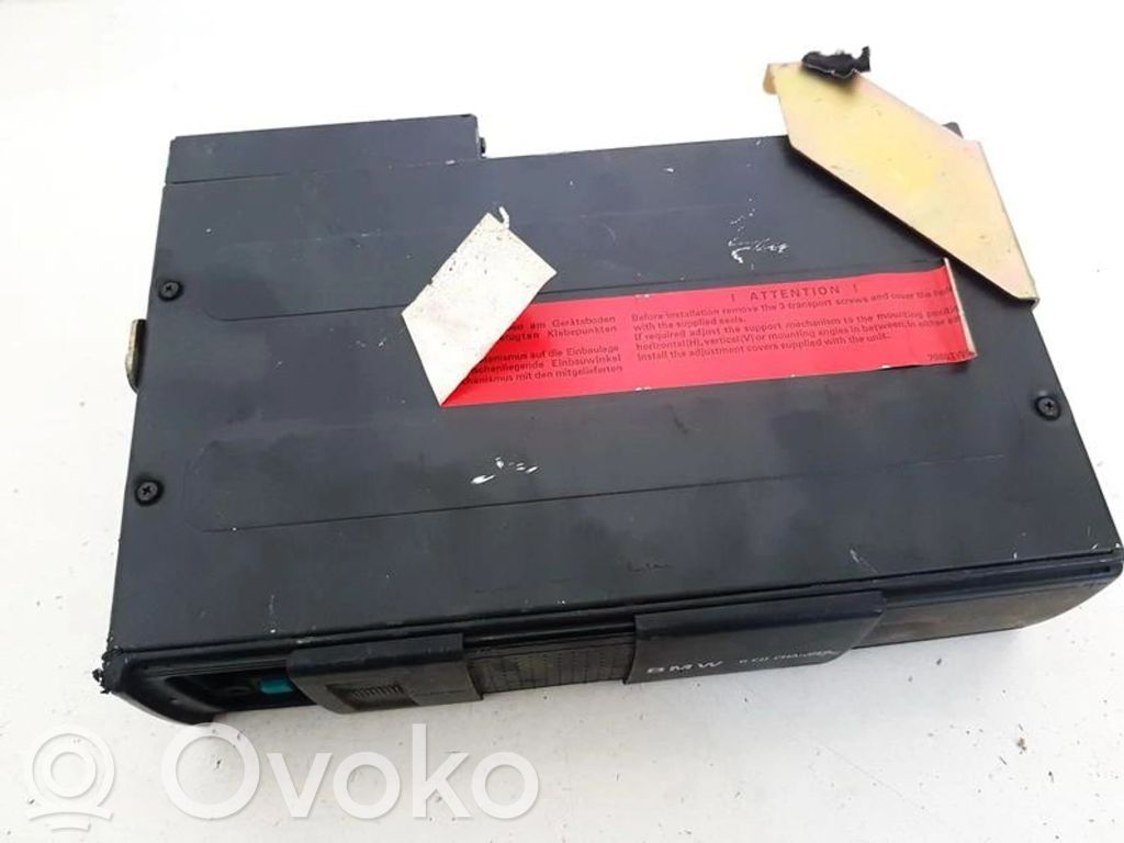 CD/DVD-vaihdin   65128361584,65128361584,65128361584,65128361584
