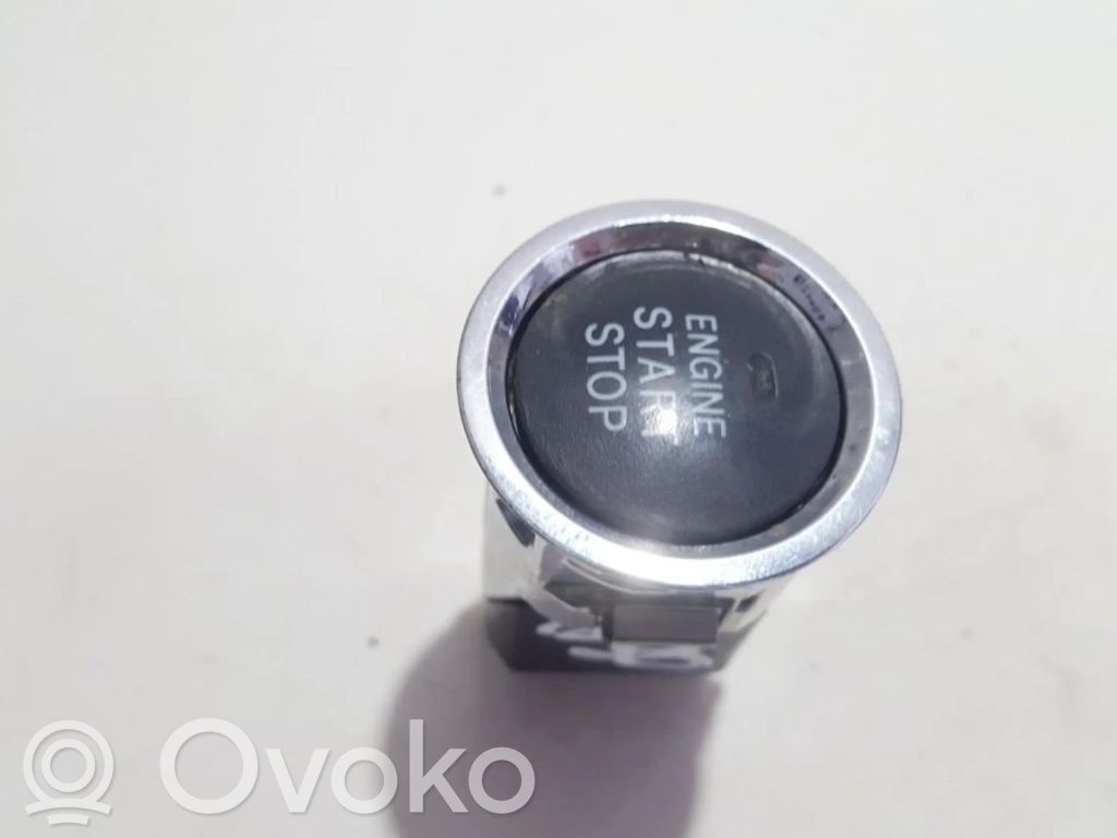 Toyota Corolla Verso AR10 Interruttore a pulsante start e stop motore
