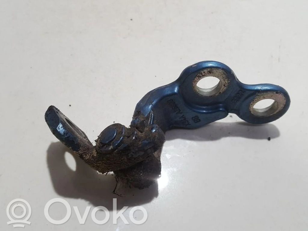 Ford Focus Front door upper hinge 