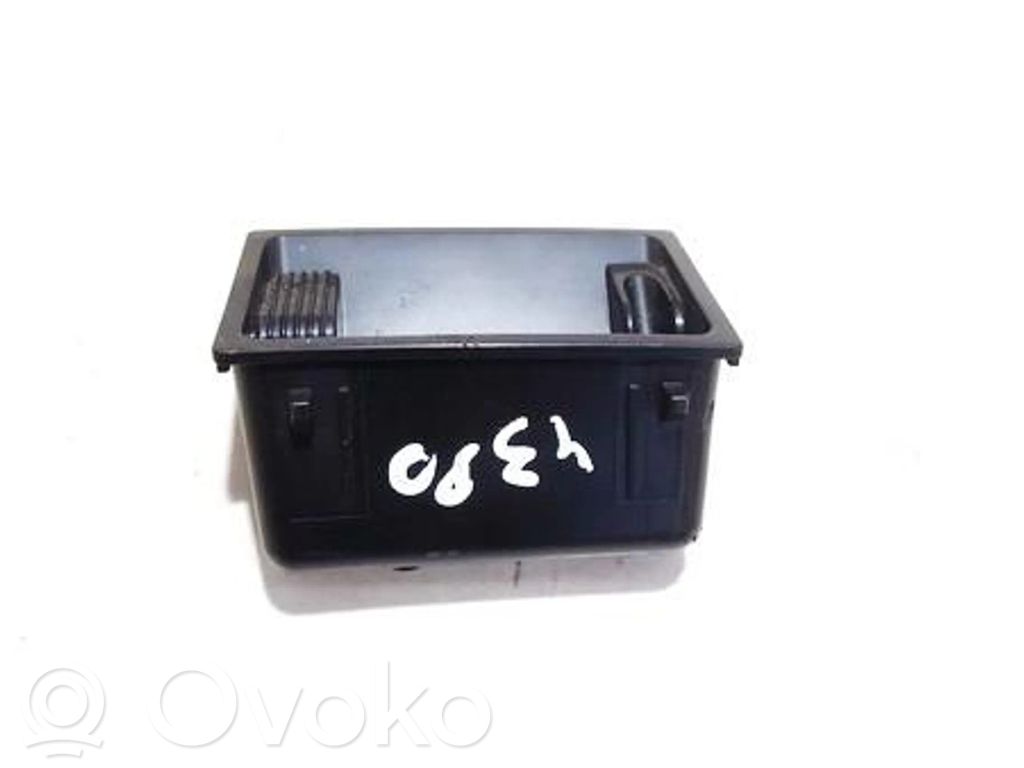Audi A4 S4 B8 8K Pelnutrauks 