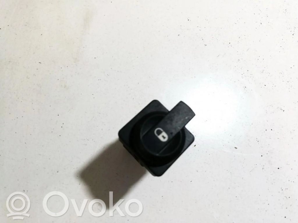 Citroen C4 I Interruttore a pulsante della chiusura centralizzata 