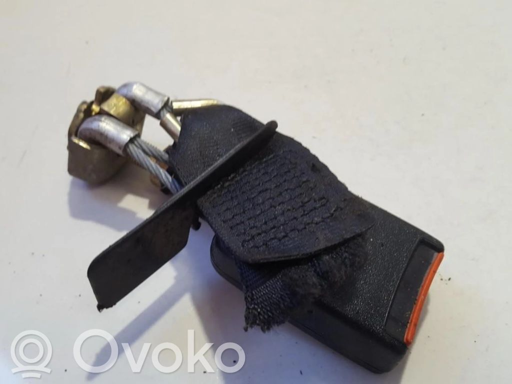 Audi 80 90 S2 B4 Klamra tylnego pasa bezpieczeństwa 