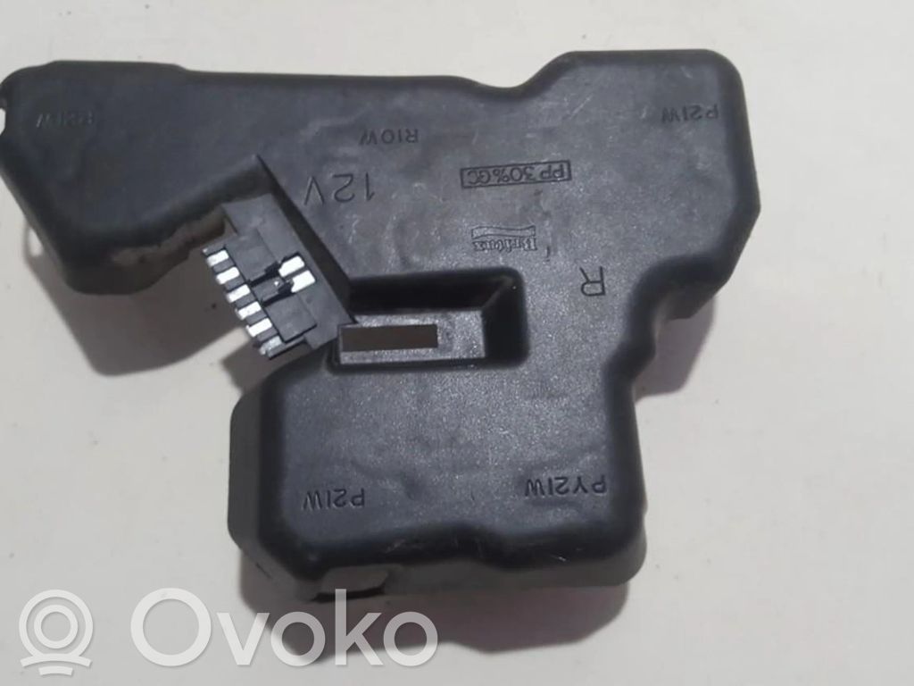 Rover 214 - 216 - 220 Porte ampoule de feu arrière
