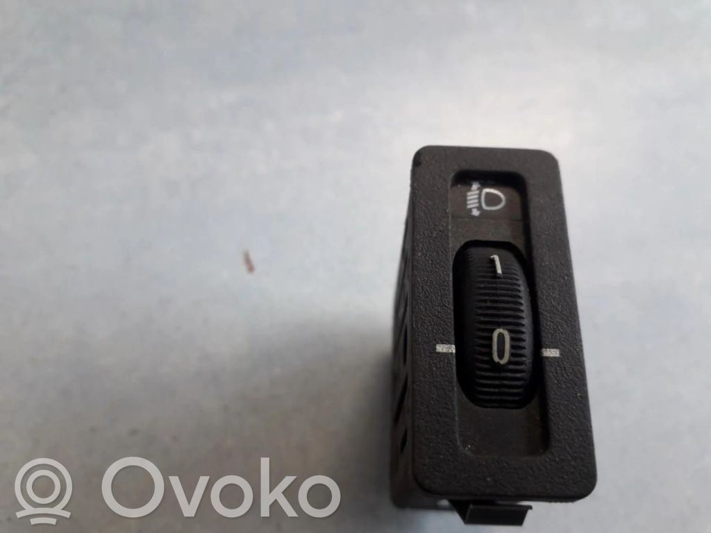 BMW 3 E36 Interruttore di regolazione livello altezza dei fari 
