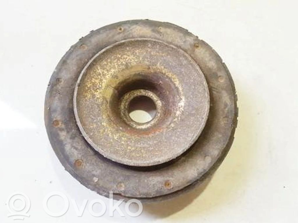 Volkswagen PASSAT B3 Coil spring mount 