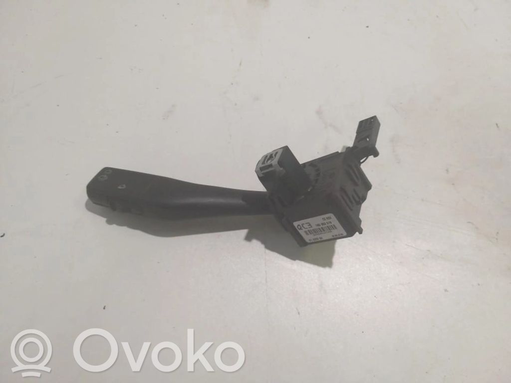 Skoda Octavia Mk2 (1Z) Leva comando tergicristalli 