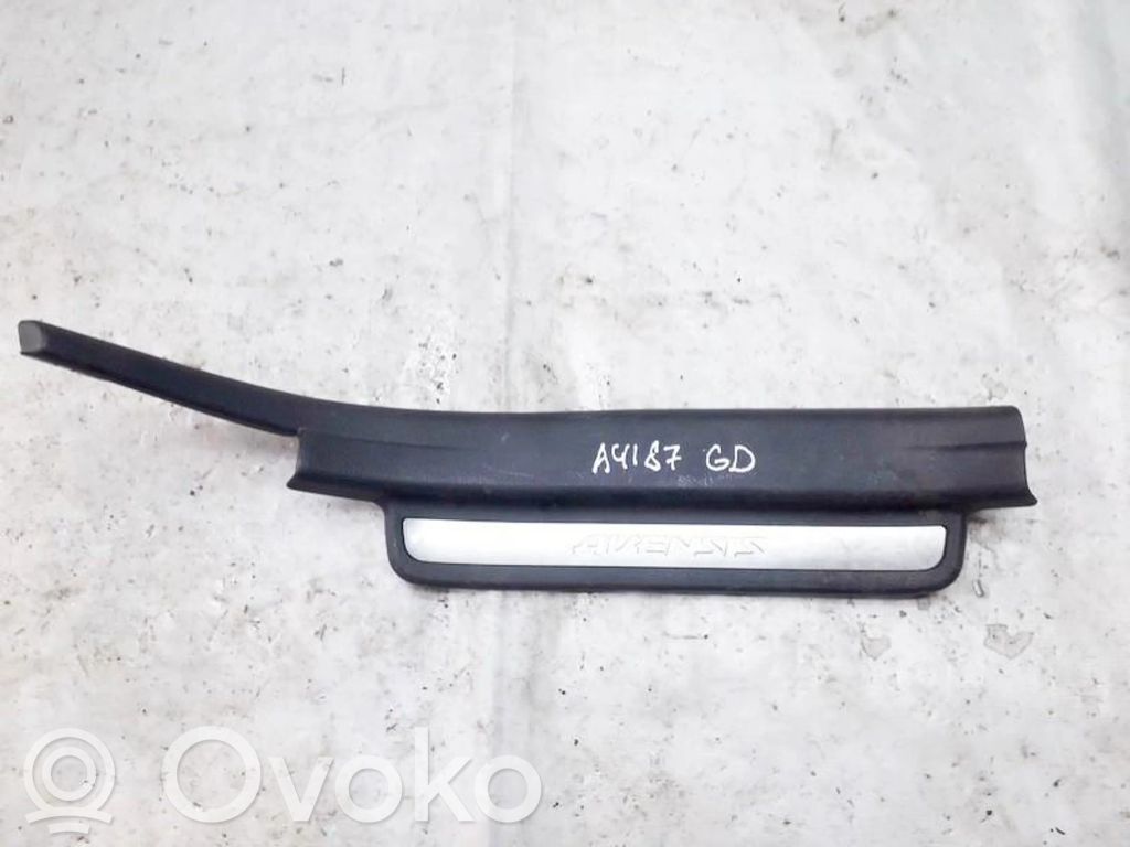 Toyota Avensis T250 Copertura del rivestimento del sottoporta posteriore 
