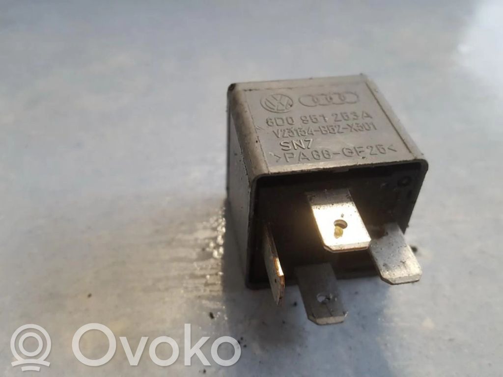 Otros relés   8D0951253A,8D0951253A