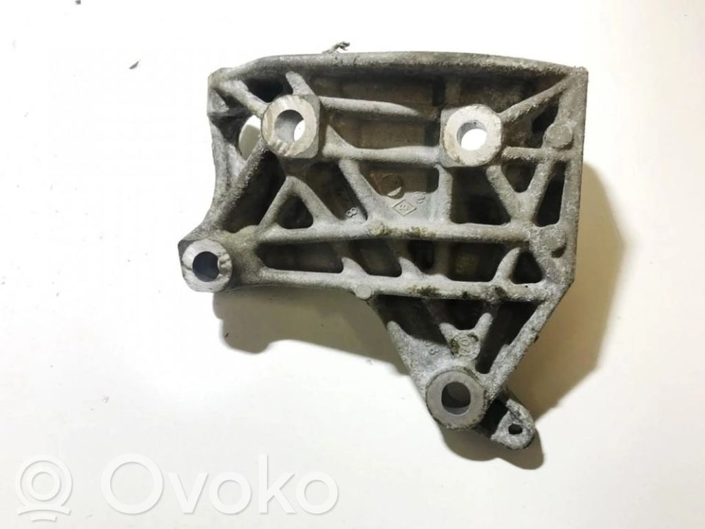 Łapa / Mocowanie silnika   867635,822,867635