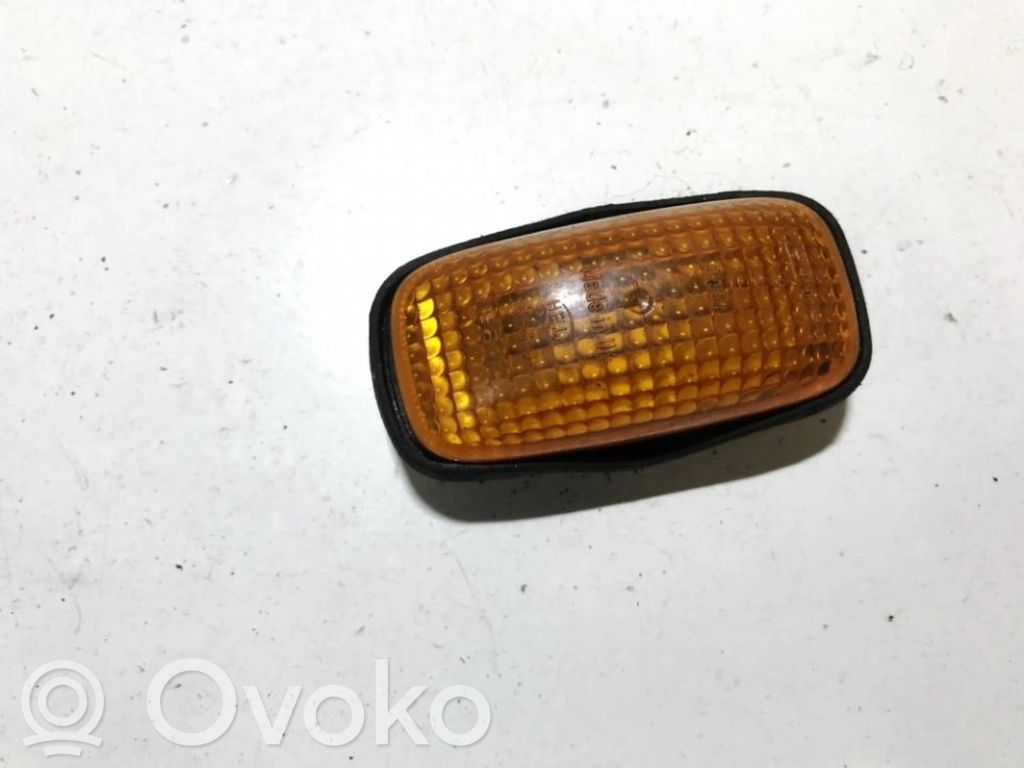 Nissan Primera Semnalizator bară față 