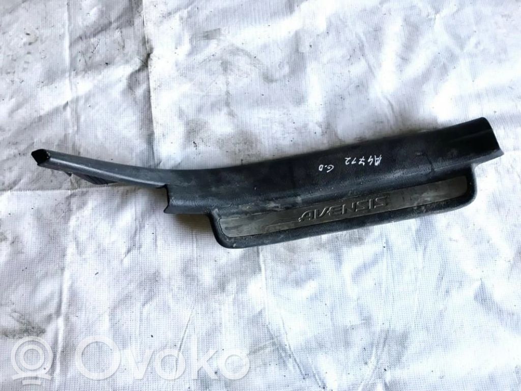 Toyota Avensis T250 Copertura del rivestimento del sottoporta posteriore 