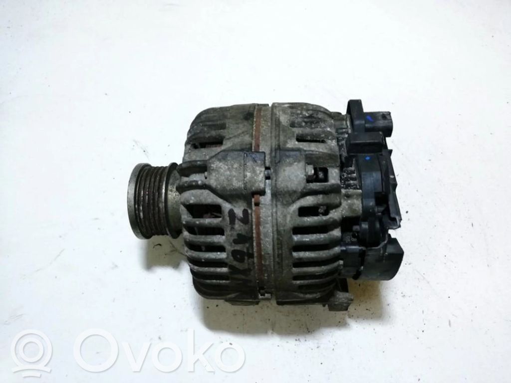 Opel Corsa D Alternador 