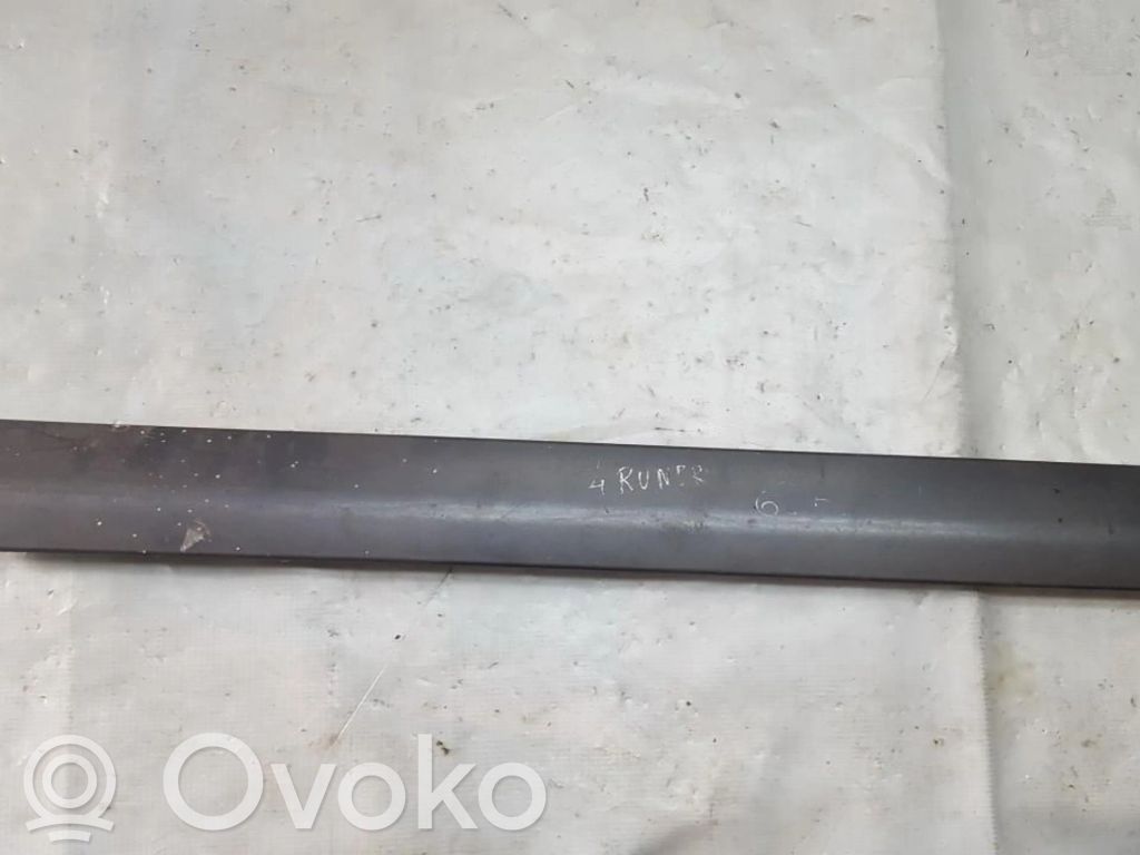 Mitsubishi Space Runner Mască ușă spate (turnată)